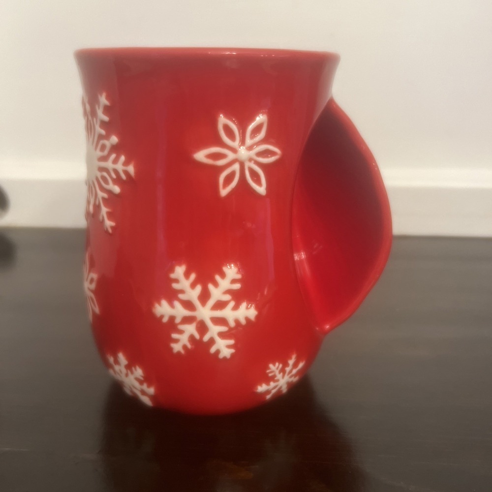 NEW-Willow Street Snowflake Hand Warmer Mug Red  Dishwasheer Safe